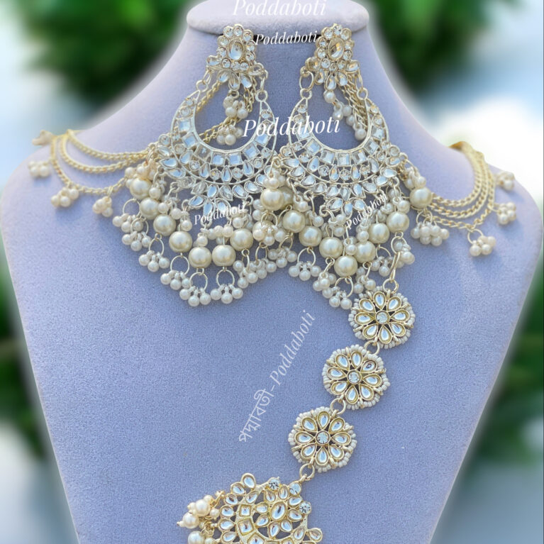 Earrings with 3 layers tana and Tikli